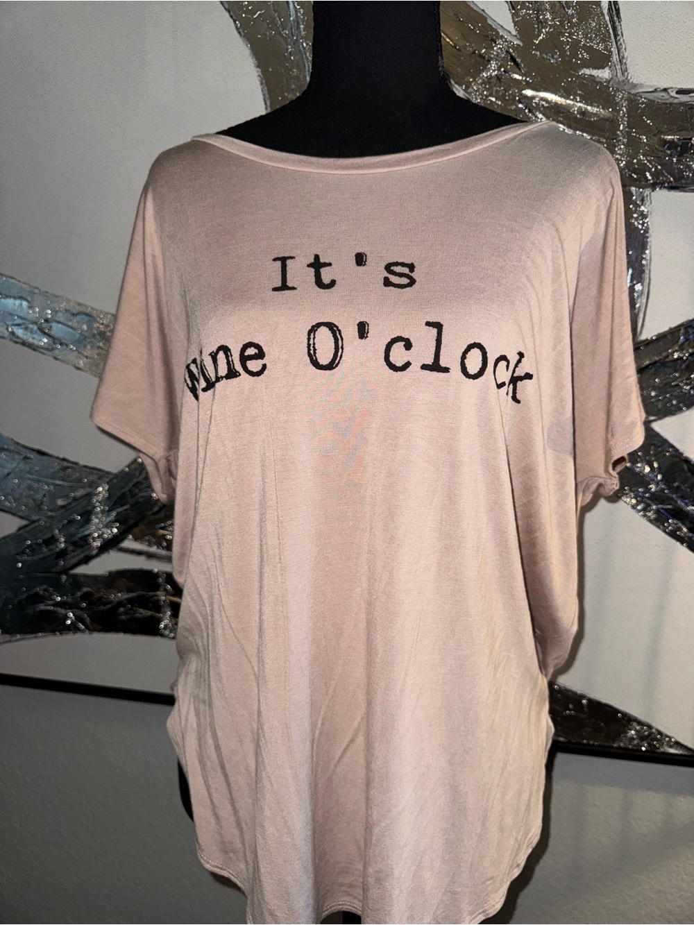 🍷 It’s Wine-O-Clock Oversized Tee🍷